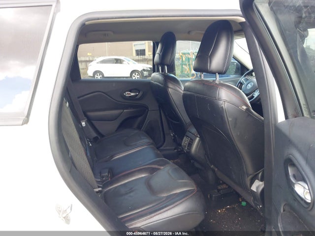 Продаж на аукціоні авто 2015 Jeep Cherokee Trailhawk, vin: 1C4PJMBSXFW563578, номер лоту: 45964671