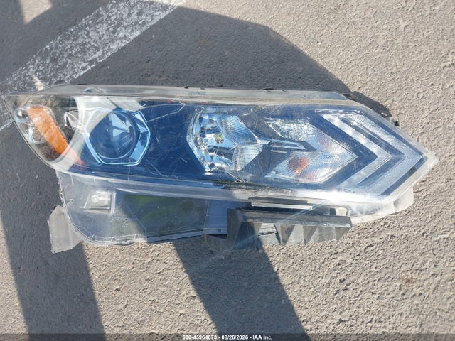 2018 Toyota Rav4 Le მანქანა იყიდება აუქციონზე, vin: 2T3ZFREV7JW407616, აუქციონის ნომერი: 45964673