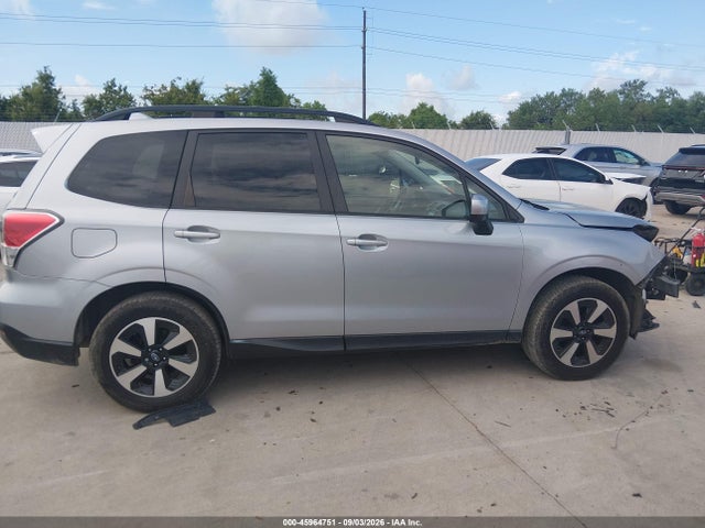 45964751 :رقم المزاد ، JF2SJAEC4HH496806 vin ، 2017 Subaru Forester 2.5i Premium مزاد بيع