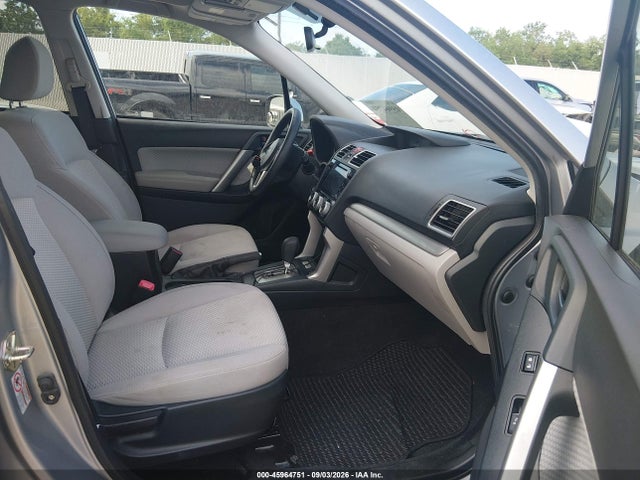 45964751 :رقم المزاد ، JF2SJAEC4HH496806 vin ، 2017 Subaru Forester 2.5i Premium مزاد بيع