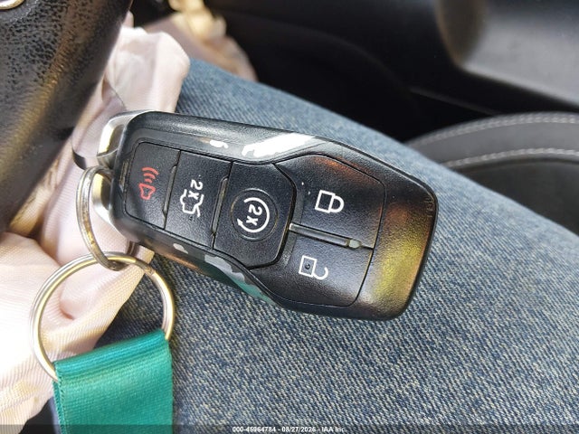2016 Ford Mustang V6 მანქანა იყიდება აუქციონზე, vin: 1FATP8EM9G5299770, აუქციონის ნომერი: 45964784
