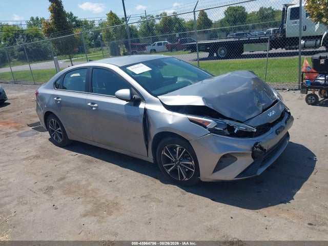2023 Kia Forte Lxs მანქანა იყიდება აუქციონზე, vin: 3KPF24AD4PE540465, აუქციონის ნომერი: 45964796