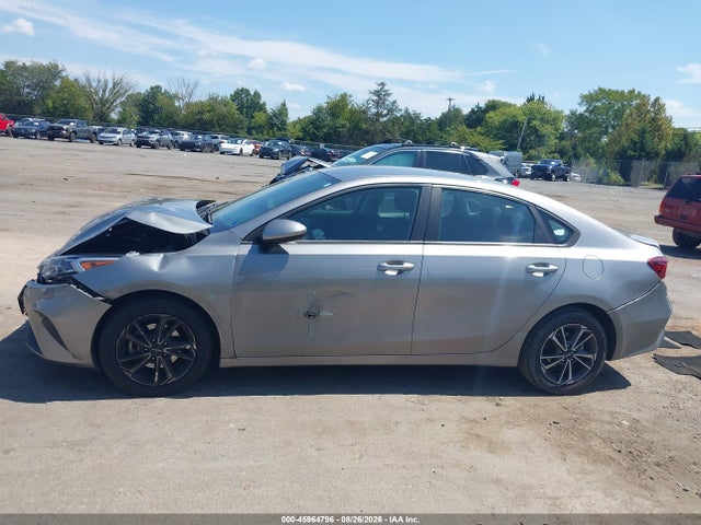 Продажа на аукционе авто 2023 Kia Forte Lxs, vin: 3KPF24AD4PE540465, номер лота: 45964796