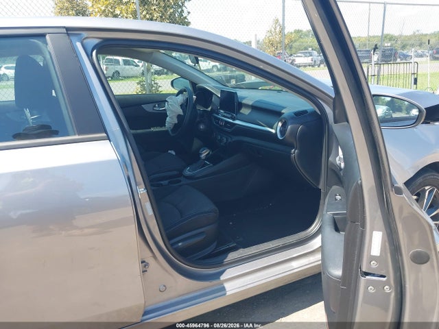 Продажа на аукционе авто 2023 Kia Forte Lxs, vin: 3KPF24AD4PE540465, номер лота: 45964796