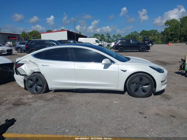 45964817 :رقم المزاد ، 5YJ3E1EA4KF483678 vin ، 2019 Tesla Model 3 Long Range/mid Range/standard Range/standard Range Plus مزاد بيع