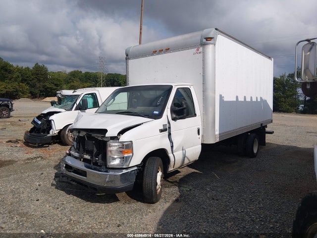 45964914 :رقم المزاد ، 1FDXE4FS5JDC09594 vin ، 2018 Ford E-450 Cutaway مزاد بيع