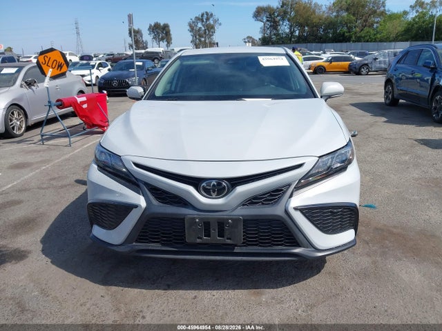 4T1T11AKXRU218710 Toyota CAMRY SE