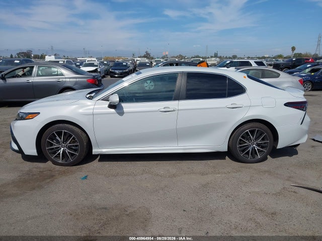 4T1T11AKXRU218710 Toyota CAMRY SE