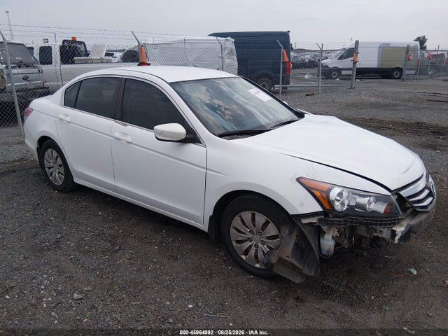 45964992 :رقم المزاد ، 1HGCP2F33BA107984 vin ، 2011 Honda Accord 2.4 Lx مزاد بيع