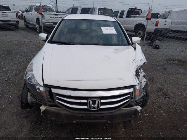 45964992 :رقم المزاد ، 1HGCP2F33BA107984 vin ، 2011 Honda Accord 2.4 Lx مزاد بيع