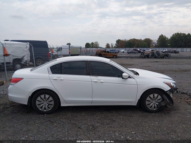 45964992 :رقم المزاد ، 1HGCP2F33BA107984 vin ، 2011 Honda Accord 2.4 Lx مزاد بيع