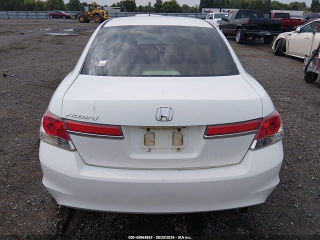 45964992 :رقم المزاد ، 1HGCP2F33BA107984 vin ، 2011 Honda Accord 2.4 Lx مزاد بيع