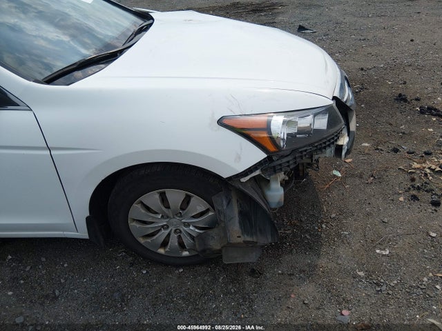 45964992 :رقم المزاد ، 1HGCP2F33BA107984 vin ، 2011 Honda Accord 2.4 Lx مزاد بيع
