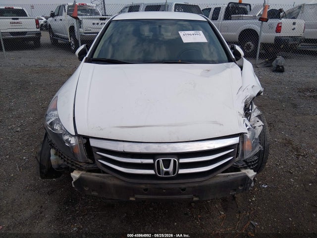 45964992 :رقم المزاد ، 1HGCP2F33BA107984 vin ، 2011 Honda Accord 2.4 Lx مزاد بيع