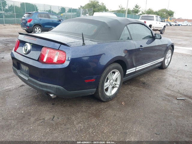 45965011 :رقم المزاد ، 1ZVBP8EM6B5137770 vin ، 2011 Ford Mustang V6 مزاد بيع