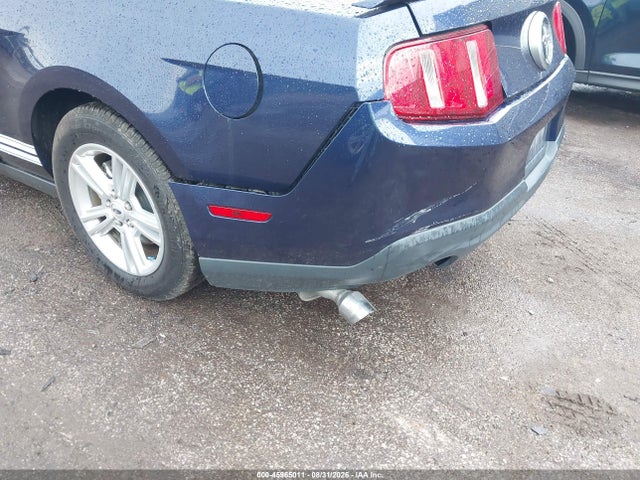 45965011 :رقم المزاد ، 1ZVBP8EM6B5137770 vin ، 2011 Ford Mustang V6 مزاد بيع