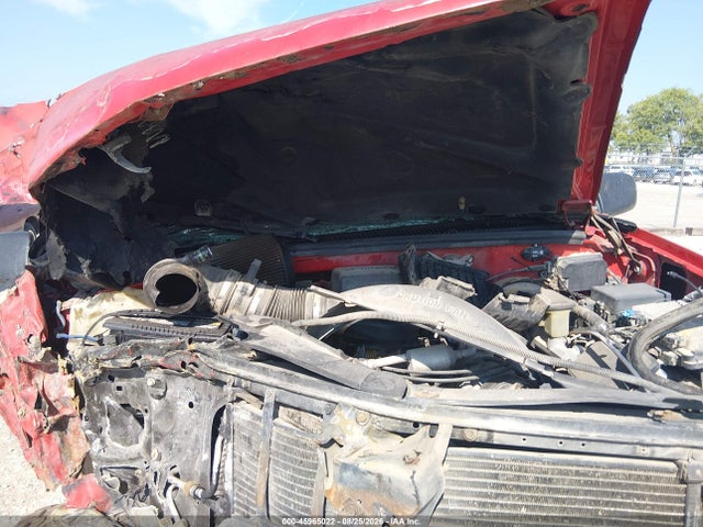 45965022 :رقم المزاد ، 3GNFK16R2WG125223 vin ، 1998 Chevrolet Suburban 1500 مزاد بيع