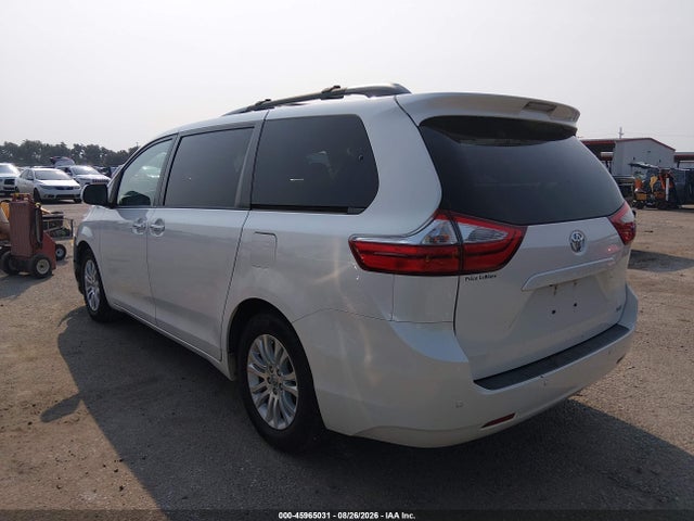 2017 Toyota Sienna Xle Premium 8 Passenger მანქანა იყიდება აუქციონზე, vin: 5TDYZ3DC7HS788735, აუქციონის ნომერი: 45965031