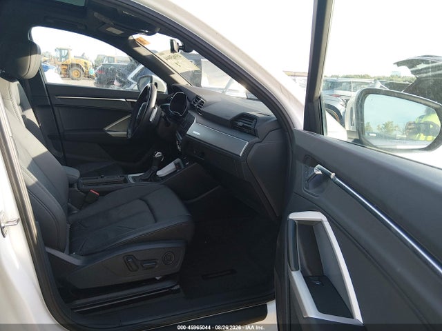 45965044 :رقم المزاد ، WA1AUCF34M1148223 vin ، 2021 Audi Q3 Premium 40 Tfsi Quattro Tiptronic مزاد بيع