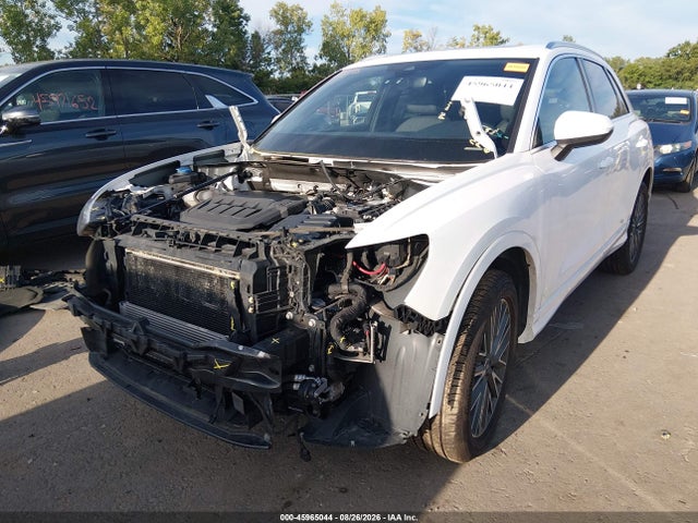 45965044 :رقم المزاد ، WA1AUCF34M1148223 vin ، 2021 Audi Q3 Premium 40 Tfsi Quattro Tiptronic مزاد بيع