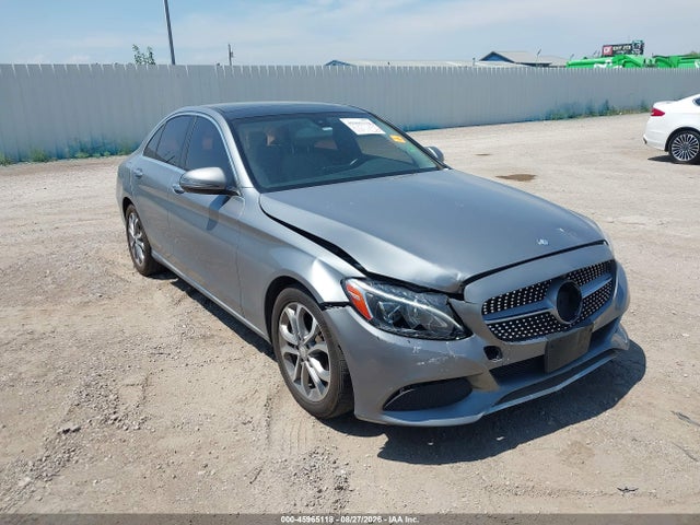 45965118 :رقم المزاد ، 55SWF4JB1GU103132 vin ، 2016 Mercedes-benz C 300 مزاد بيع