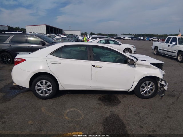Продажа на аукционе авто 2018 Toyota Corolla L, vin: 5YFBURHE0JP791722, номер лота: 45965153