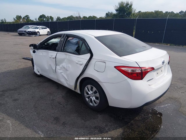 Продажа на аукционе авто 2018 Toyota Corolla L, vin: 5YFBURHE0JP791722, номер лота: 45965153