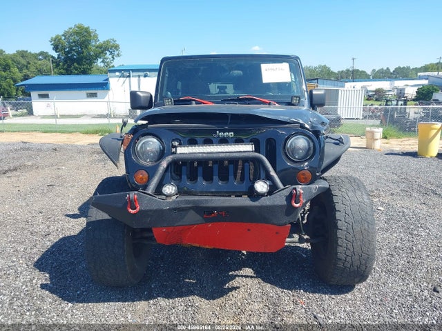 45965164 :رقم المزاد ، 1J4BA6H10BL551403 vin ، 2011 Jeep Wrangler Unlimited Rubicon مزاد بيع