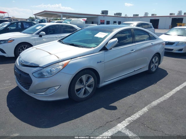 2012 Hyundai Sonata Hybrid მანქანა იყიდება აუქციონზე, vin: KMHEC4A43CA028326, აუქციონის ნომერი: 45965182