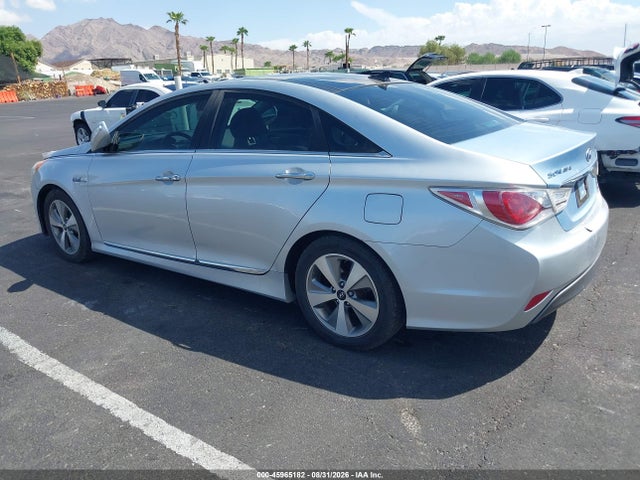 2012 Hyundai Sonata Hybrid მანქანა იყიდება აუქციონზე, vin: KMHEC4A43CA028326, აუქციონის ნომერი: 45965182