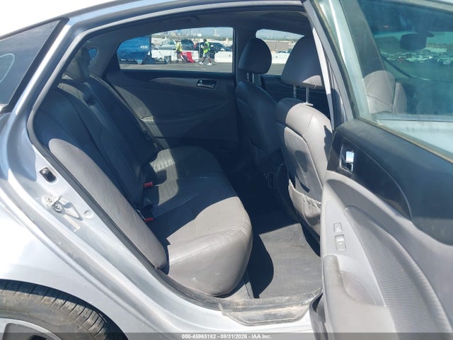 2012 Hyundai Sonata Hybrid მანქანა იყიდება აუქციონზე, vin: KMHEC4A43CA028326, აუქციონის ნომერი: 45965182
