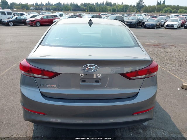 Hyundai Elantra Value Edition 2018 5NPD84LF1JH331966 Image 17