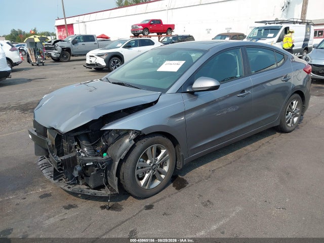 Hyundai Elantra Value Edition 2018 5NPD84LF1JH331966 Image 2