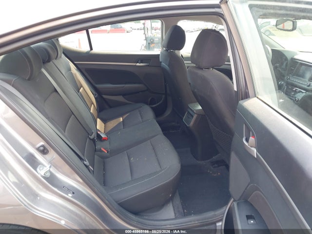 Hyundai Elantra Value Edition 2018 5NPD84LF1JH331966 Image 8