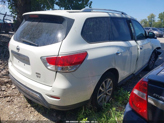 45965200 :رقم المزاد ، 5N1AR2MM9FC685444 vin ، 2015 Nissan Pathfinder Sv مزاد بيع