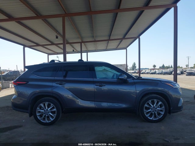 Toyota Highlander Limited 2024 5TDKDRBH1RS551780 Image 13
