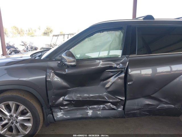 Toyota Highlander Limited 2024 5TDKDRBH1RS551780 Image 6