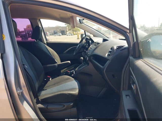 JM1CW2BL1E0166016 Mazda Mazda5 Sport