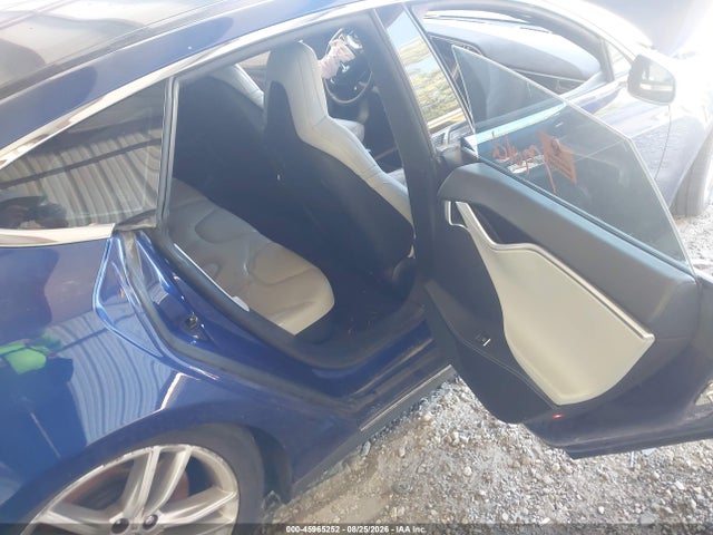 Продажа на аукционе авто 2015 Tesla Model S 85d/p85d, vin: 5YJSA1E44FF114648, номер лота: 45965252