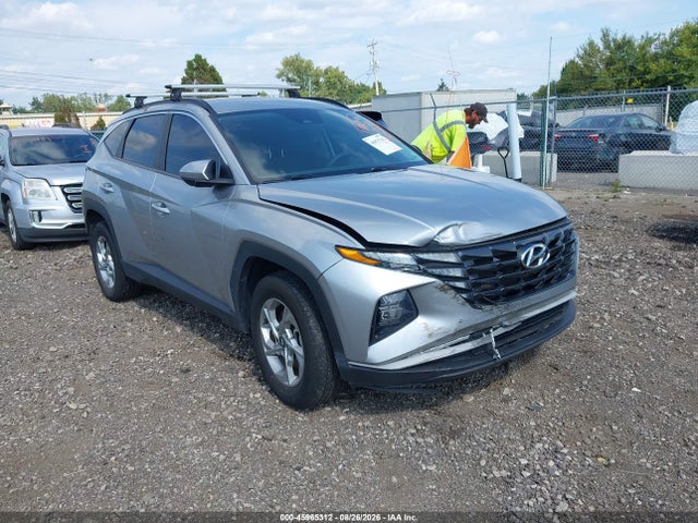 45965312 :رقم المزاد ، 5NMJBCAE2NH054174 vin ، 2022 Hyundai Tucson Sel مزاد بيع