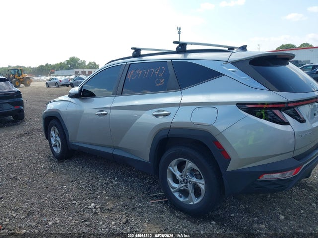 45965312 :رقم المزاد ، 5NMJBCAE2NH054174 vin ، 2022 Hyundai Tucson Sel مزاد بيع