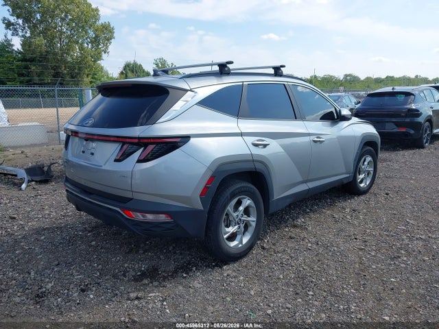 45965312 :رقم المزاد ، 5NMJBCAE2NH054174 vin ، 2022 Hyundai Tucson Sel مزاد بيع