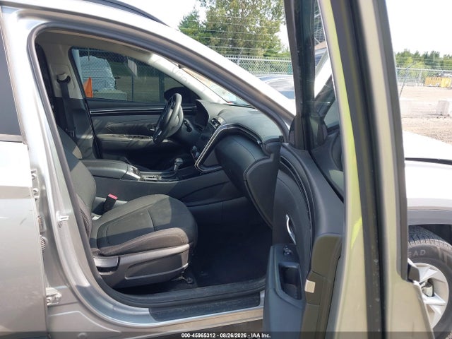 45965312 :رقم المزاد ، 5NMJBCAE2NH054174 vin ، 2022 Hyundai Tucson Sel مزاد بيع