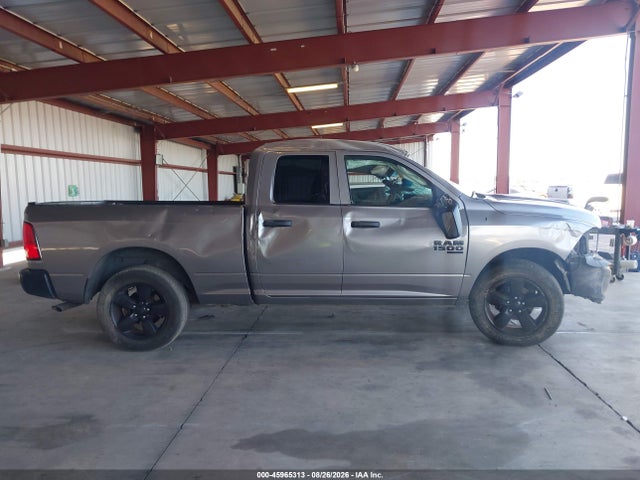 45965313 :رقم المزاد ، 1C6RR7FG0NS150283 vin ، 2022 Ram 1500 Classic Tradesman  4x4 6'4 Box مزاد بيع