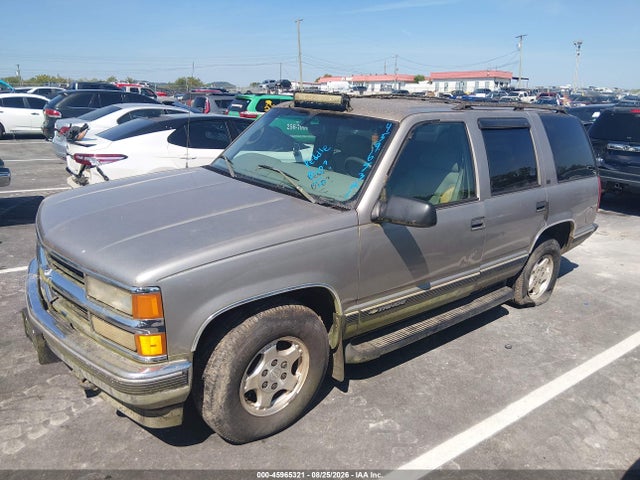 45965321 :رقم المزاد ، 1GNEK13R7XJ318127 vin ، 1999 Chevrolet Tahoe Ls مزاد بيع