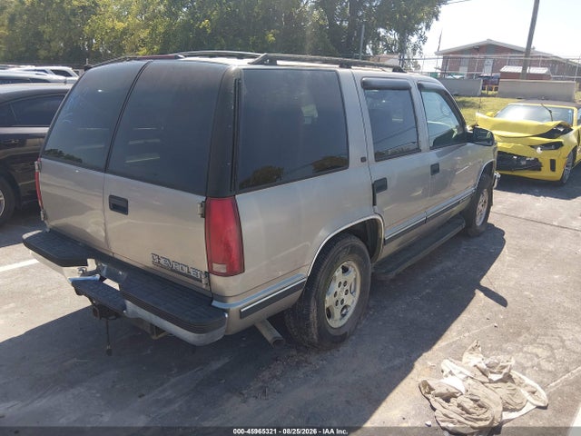 45965321 :رقم المزاد ، 1GNEK13R7XJ318127 vin ، 1999 Chevrolet Tahoe Ls مزاد بيع