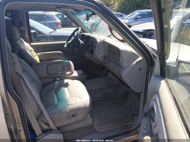 45965321 :رقم المزاد ، 1GNEK13R7XJ318127 vin ، 1999 Chevrolet Tahoe Ls مزاد بيع