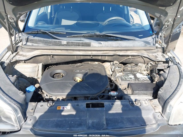 KIA SOUL + 2018 KNDJP3A50J7579558 Image 10