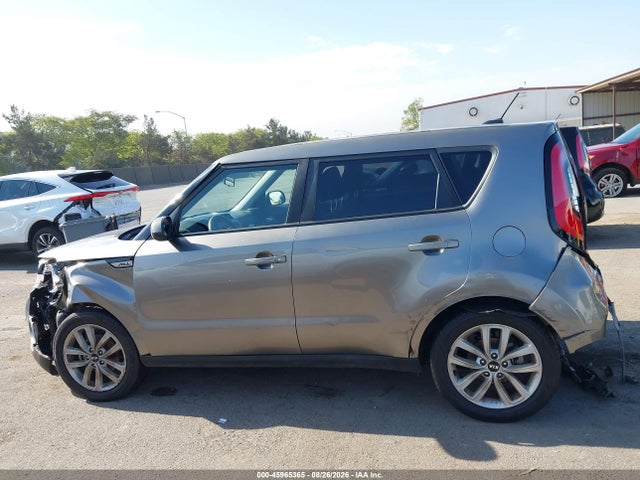 KIA SOUL + 2018 KNDJP3A50J7579558 Image 13