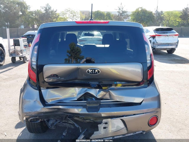 KIA SOUL + 2018 KNDJP3A50J7579558 Image 15